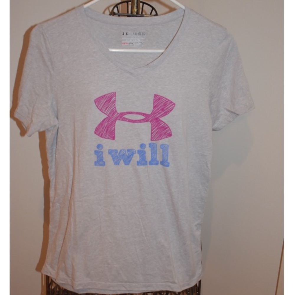Under Armor Loose Fitted V-Neck T-Shirt